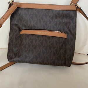 Michael Kohr crossbody